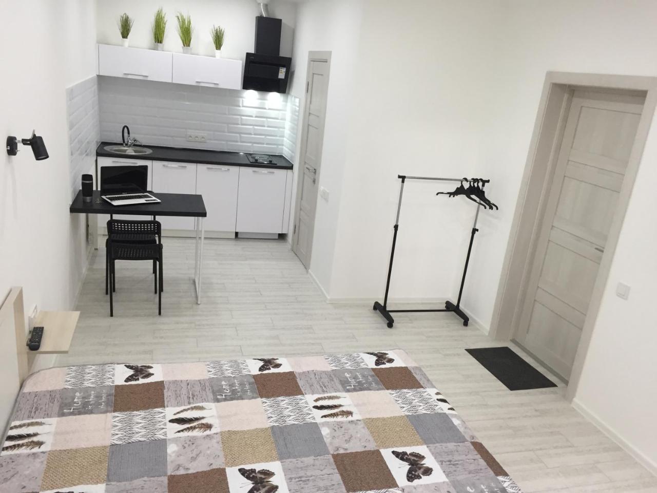 Small Underground Apartment At The Center Kherson Exterior foto